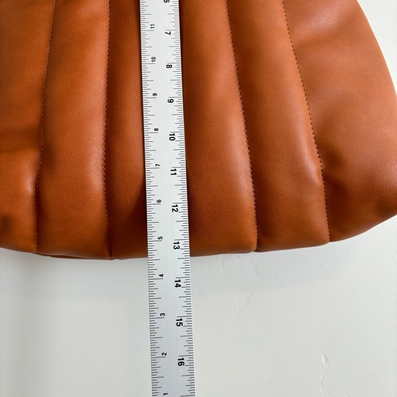 Fawn Design womens brown matte quilted handbag NWT with dust bag and strap - Picture 5 of 10